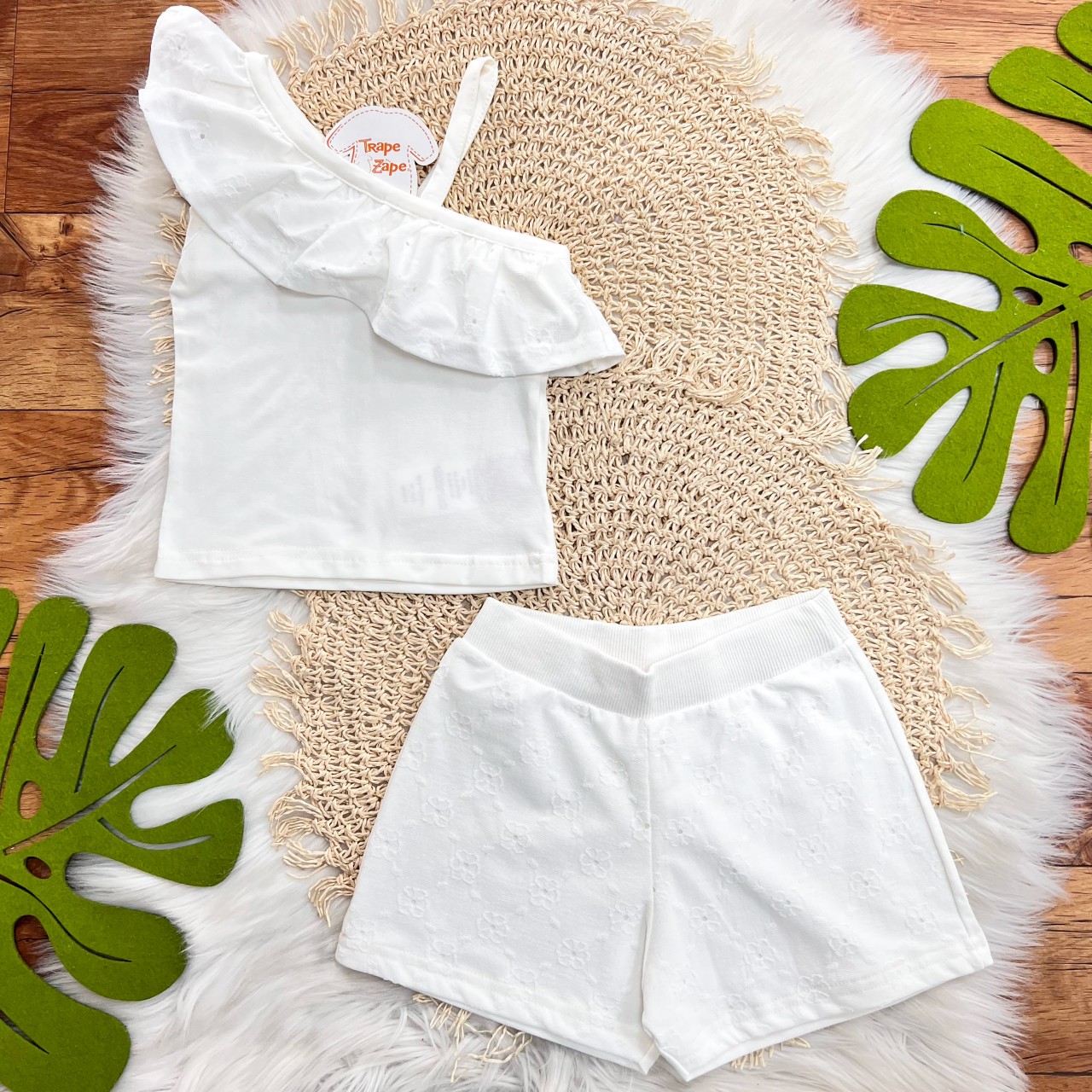 Conj. Blusa e Short em Lese Floral - Off White